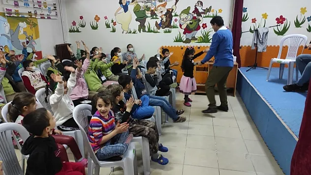 Büyükşehir Belediyesi Şehir Tiyatrosu etkinliklerine devam ediyor