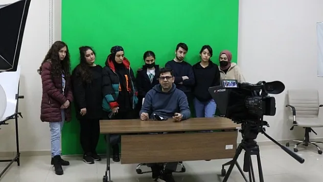 Geleceğin gazetecilerine eğitim semineri