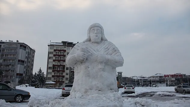 Kardan 'Kral Tarhunza' Heykeli Yaptılar
