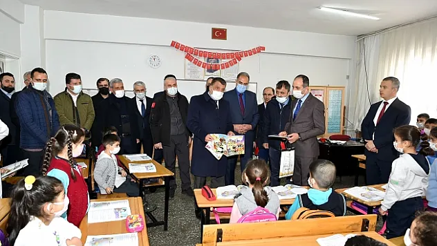 Başkan Gürkan, Hacı İbrahim Işık İlkokulunu ziyaret etti