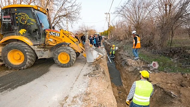 3 mahallenin 30 yıllık içme suyu hattı yenileniyor
