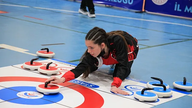 Curling'te dereceler belirlendi