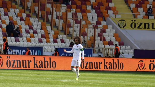 Sadık Çiftpınar süresiz kadro dışı bırakıldı