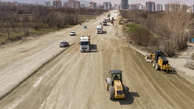 35 Metrelik yolda üst yapı çalışmaları başladı  