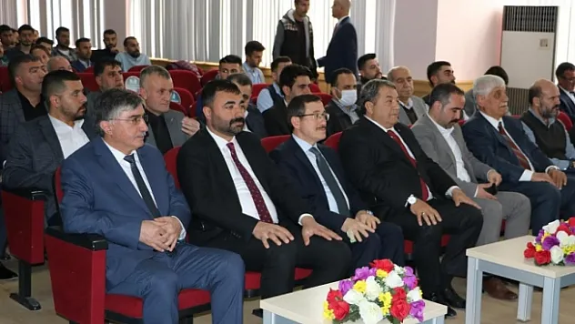 Anılarla Hamit Fendoğlu konulu panel düzenlendi
