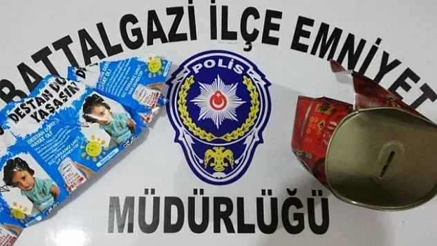 Bağış kumbarasını çalan 2 şüpheli yakalandı