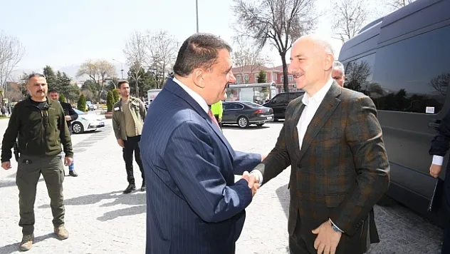 Bakan Karaismailoğlu'ndan Başkan Gürkan'a ziyaret 