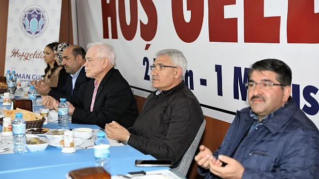 Başkan Güder, öğrenciler ile iftarda buluştu  
