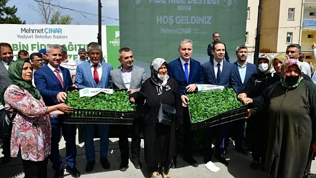 Çınar: 200 bin adet sebze fidesini çiftçilerimize dağıttık