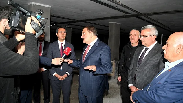 Gürkan Millet Kütüphanesinde incelemelerde bulundu