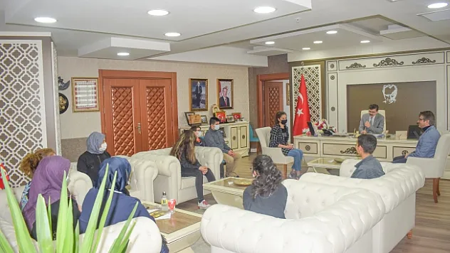 Kent Konseyi Çocuk Meclisi Emniyet Müdürü Dağdeviren'i ziyaret etti