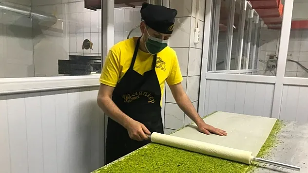 Malatya'da tatlıcılarda bayram yoğunluğu yaşanıyor  