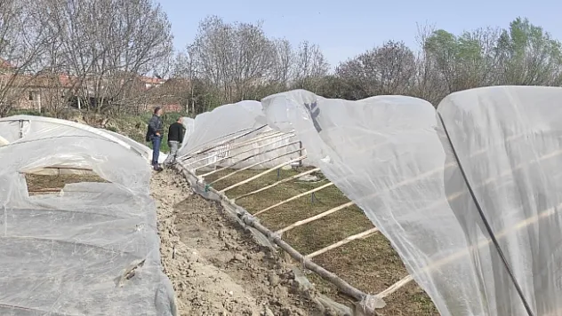 Malatya'da şiddetli rüzgar seralara zarar verdi