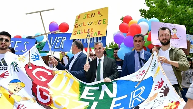 Başkan Çınar, lösemi için farkındalık yürüyüşüne katıldı  