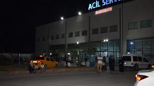 İki metreden beton zemine çakıldı! Ağır yaralandı...