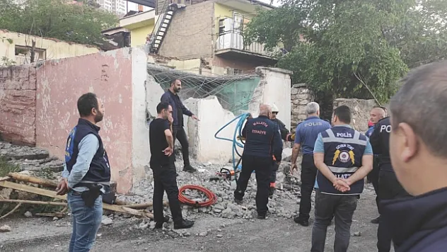 Malatya'da duvar çöktü: 1 ölü, 1 yaralı
