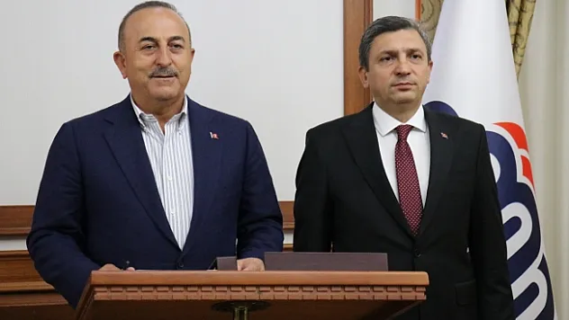 Bakan Çavuşoğlu'ndan Malatya Valiliği'ne ziyaret