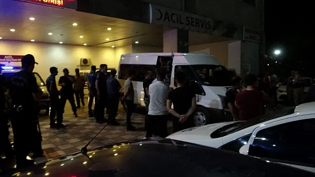 Kayısı kavgası hastaneyi karıştırdı: 2'si polis 6 yaralı