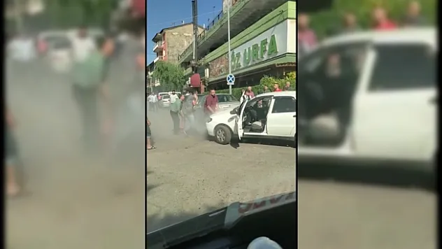 Seyir halindeki araç alev aldı!