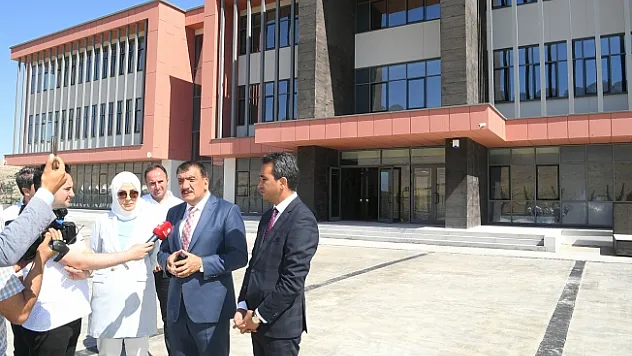 Malatya'ya yeni bir fen lisesi kazandırıldı