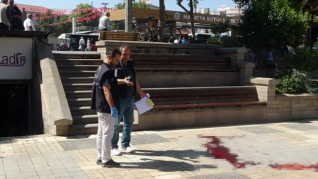 Alkollü kavga bıçaklı yaralamaya dönüştü