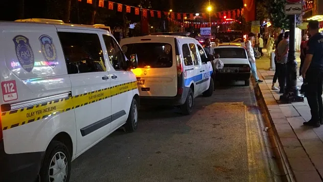 Eşinin kardeşleri tarafından defalarca bıçaklandı