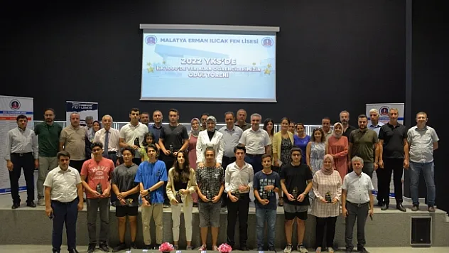 YKS'de dereceye girenler ödüllendirildi