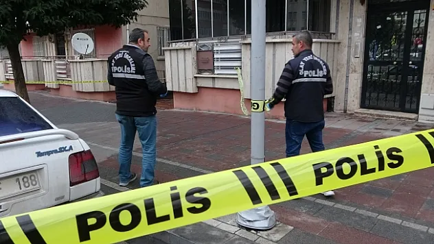 Akrabaların kavgası kanlı bitti: 1 ölü