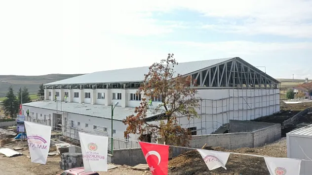 Büyükşehir'den Arguvan'a 500 seyirci kapasiteli spor salonu