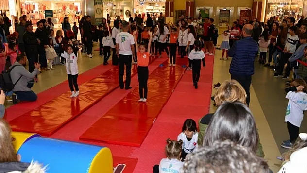 Yeşilyurt'ta spor şenlikleri renkli anlara sahne oldu