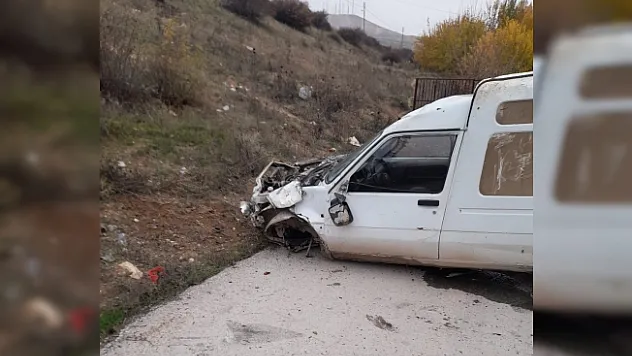 Aracıyla 40 metre yükseklikten uçtu