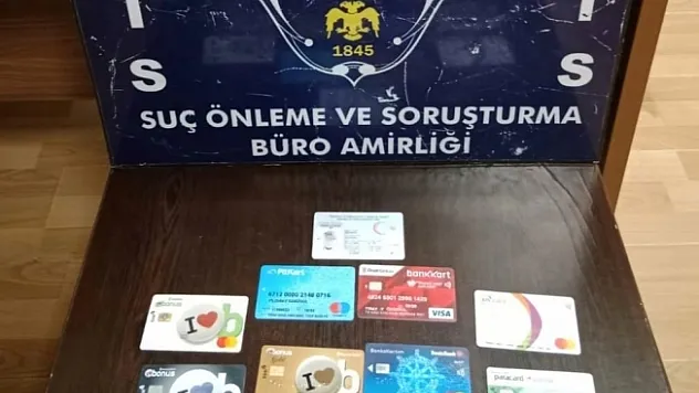 Çalıntı kartlarla yakalanan hırsızlık zanlısı tutuklandı