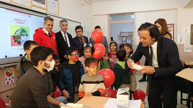 Sağlıklı Çocuklar Şenliği'nde doyasıya eğlendiler