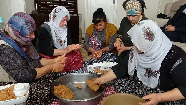 Tescilli içli köfte ev hanımlarını buluşturuyor