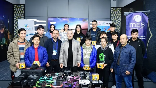 Yeşilyurt'ta 'Dron (FPV) Yarış Pilotu' kursu açıldı