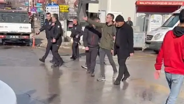 Büyükşehir zabıta personeline silahlı saldırı