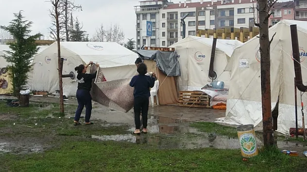 Malatya'da sağanak yağış!