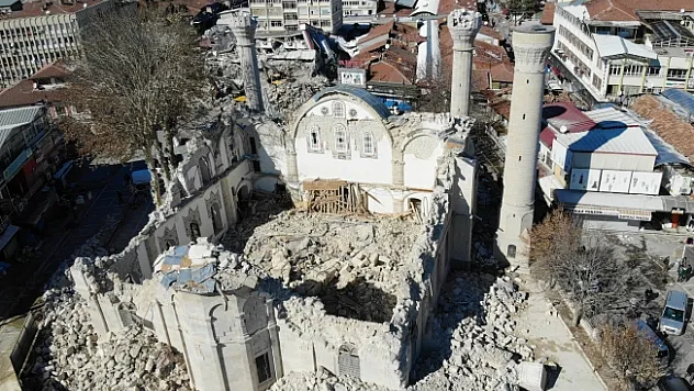Malatya'da 25 cami yıkıldı, 3 din görevlisi vefat etti