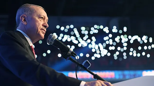 AK Parti seçim beyannamesi açıklandı