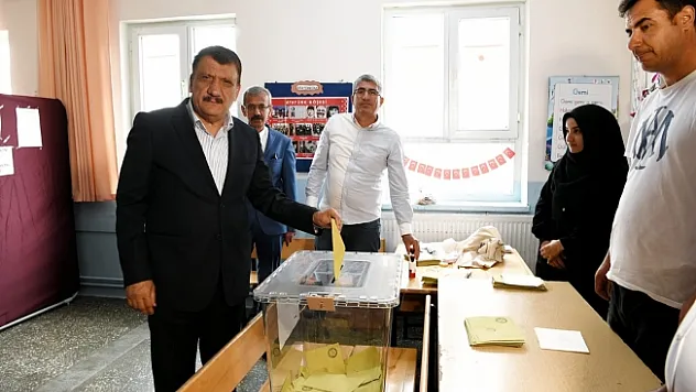 Başkan Gürkan oyunu kullandı