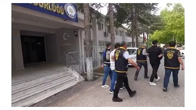 Sazan sarmalı operasyonunda 2 tutuklama