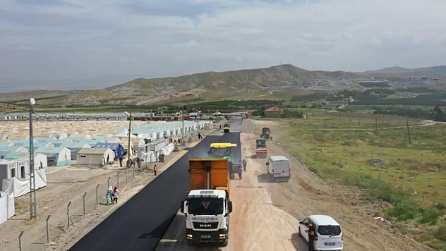 Yol çalışmaları devam ediyor