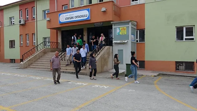 YKS'nın ikinci oturumu AYT sona erdi