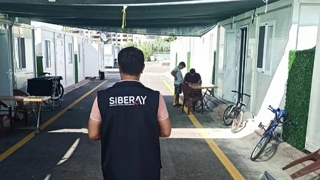 Konteynerde kalan depremzedelere siber suç uyarısı