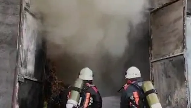 Battalgazi'de çıkan yangında tonlarca saman küle döndü