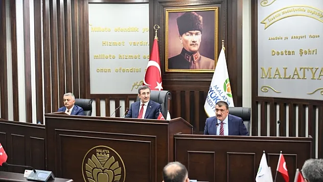 &quotGazze'de 30 günü aşkın süredir insanlık ve savaş suçu işleniyor"