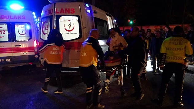 Malatya'da 3 aracın karıştığı kazada can pazarı: 5 yaralı