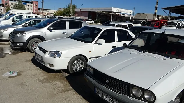 Yüzde 20 fiyat düşüşleri ikinci el otomobil piyasasını hareketlendi