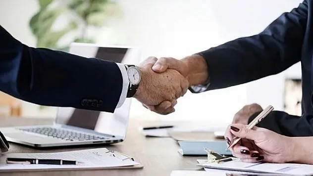 Deprem bölgesindeki KOBİ'lere yeni kredi olanağı!