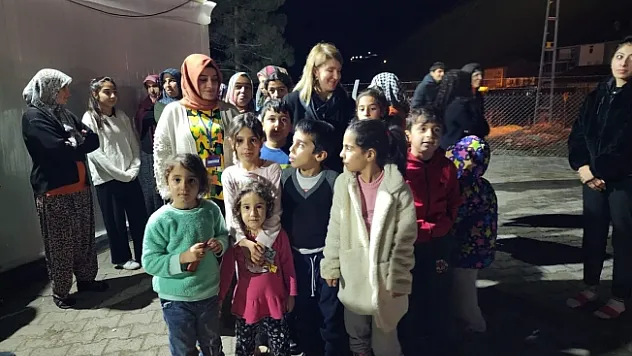 Ölmeztoprak konteyner kentleri gezdi